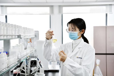 榮獲兩大高技能人才稱號(hào),華熙生物將科技創(chuàng)新寫入企業(yè)基因