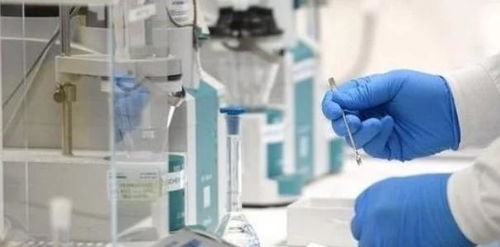 為什么生物科技強(qiáng)大的美國(guó),在新冠疫苗研發(fā)上卻屢遭敗績(jī)呢