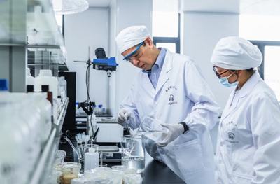 素顏可見(jiàn)和全妝相見(jiàn),到底哪種朋友更重要?