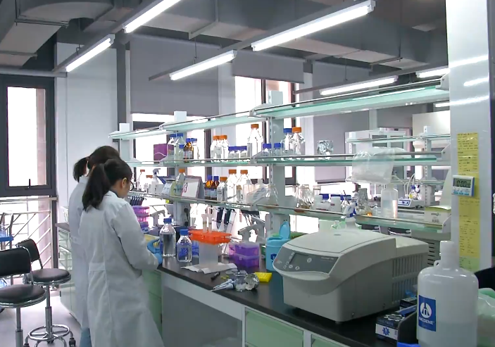 楊衛(wèi)、施一公獲頒浙江省科學(xué)技術(shù)最高獎(jiǎng)