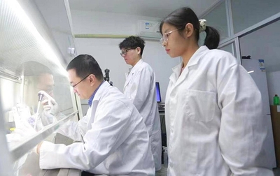 岱岳區(qū)人民政府 部門動態(tài) 岱岳區(qū)實(shí)施“百名博士任科技副總”工程 構(gòu)建校企合作橋梁