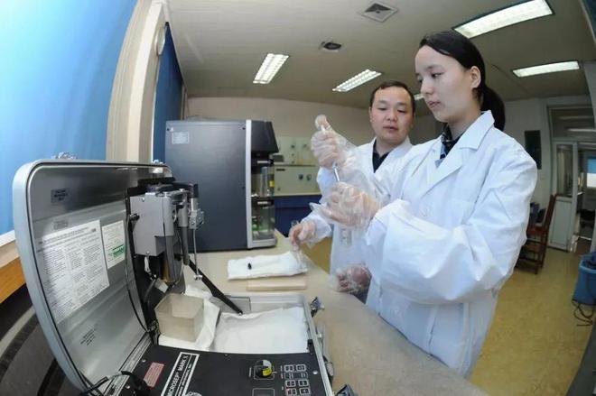 地溝油上天?中石化“黑科技”變廢為寶!