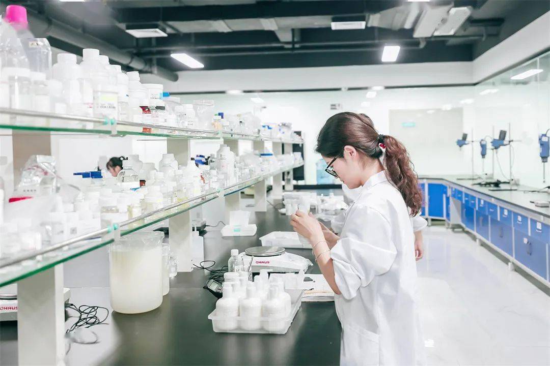 國貨護(hù)膚品牌如何打造科學(xué)傳播體系?綻妍給出答案